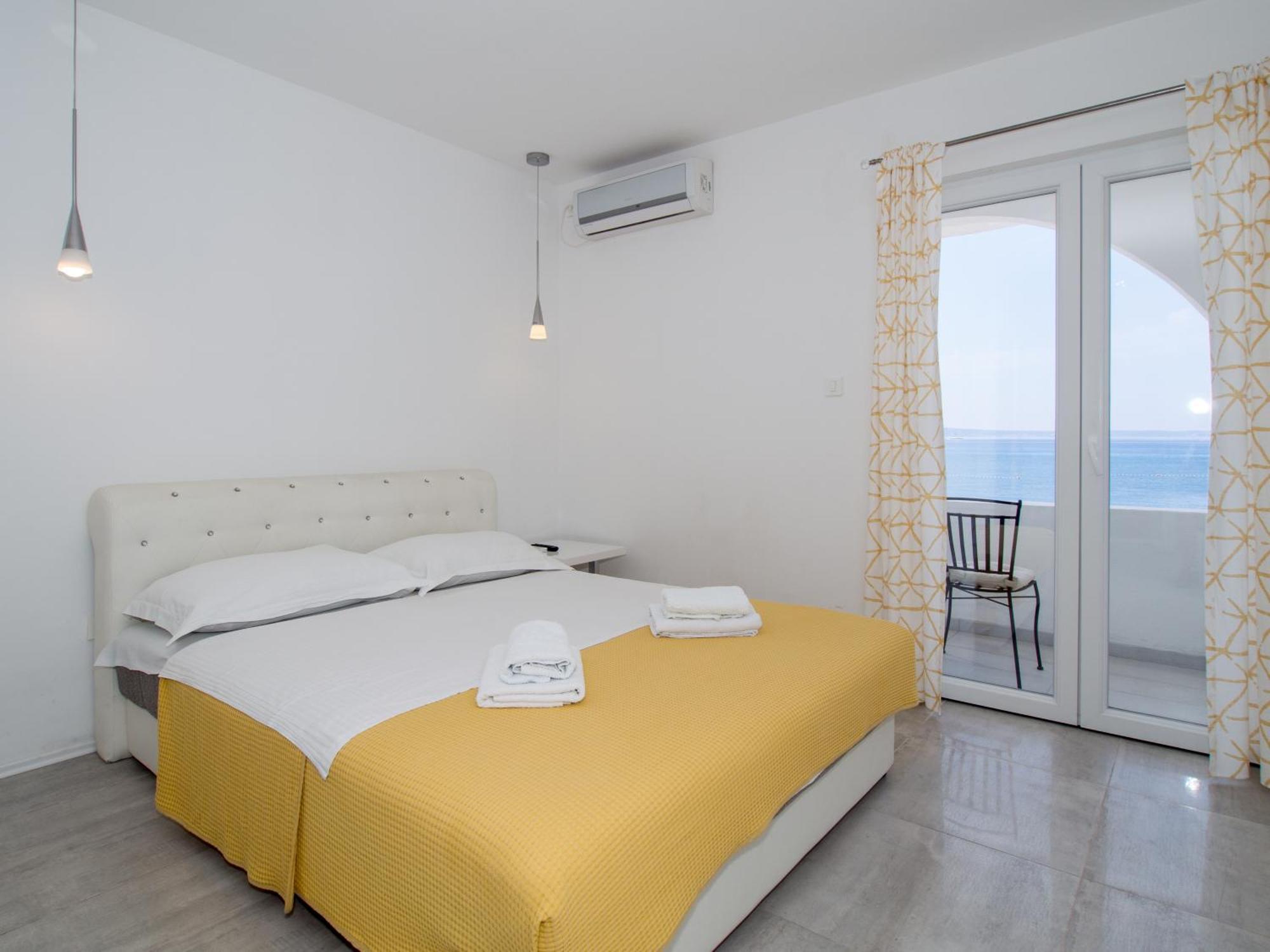Villa Tamaris On The Beach Подстрана Екстериор снимка