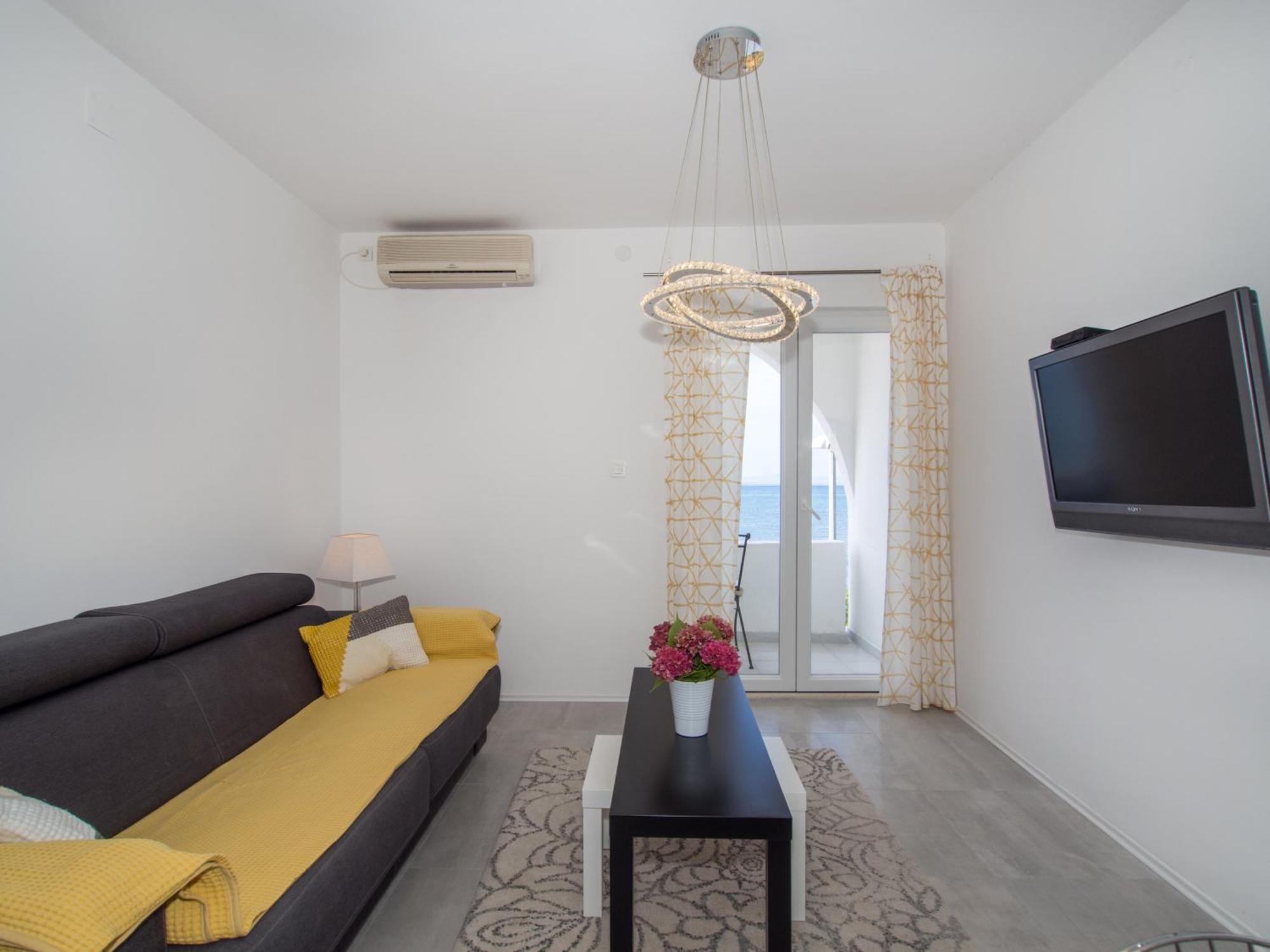 Villa Tamaris On The Beach Подстрана Екстериор снимка