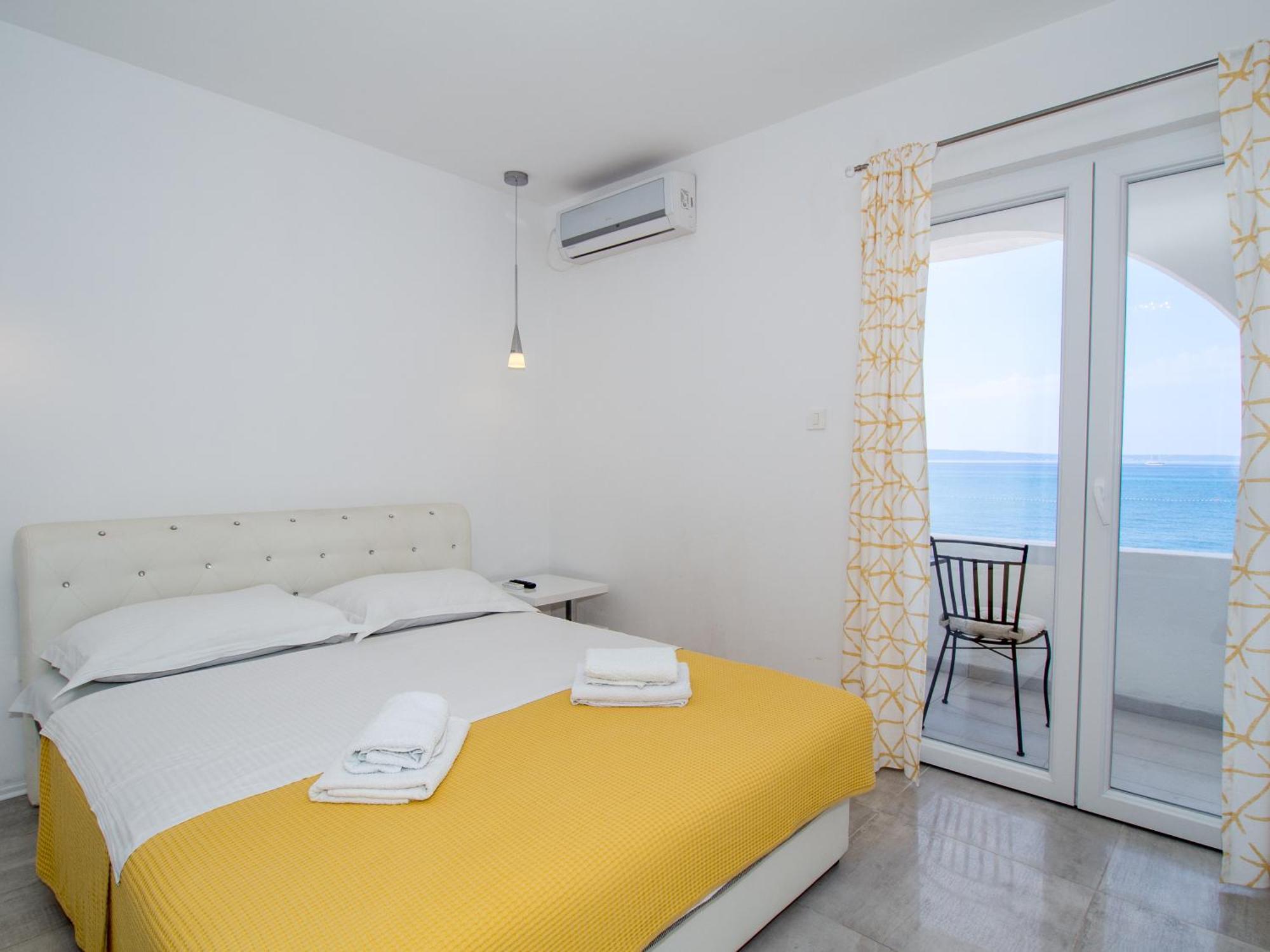 Villa Tamaris On The Beach Подстрана Екстериор снимка