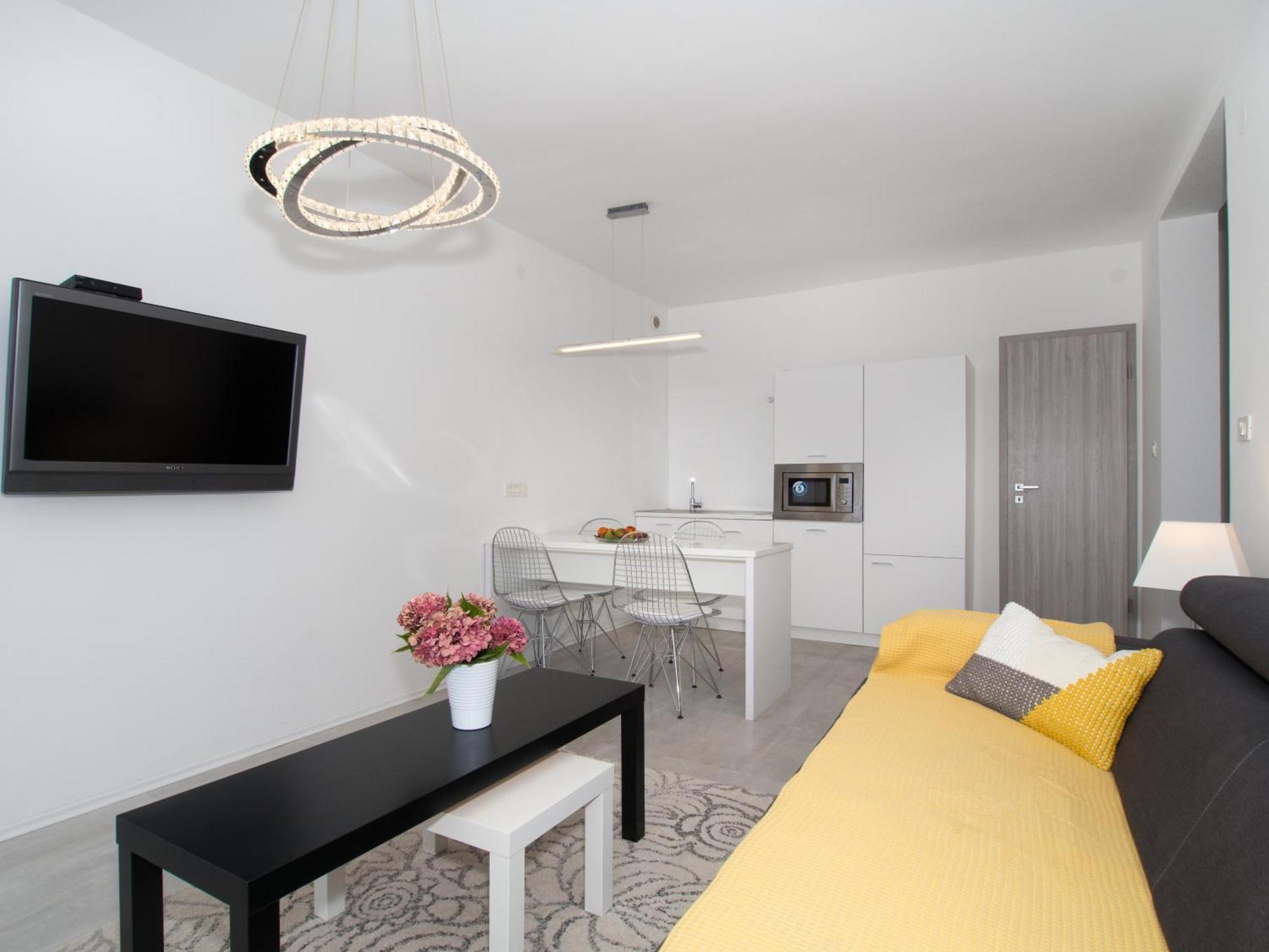 Villa Tamaris On The Beach Подстрана Екстериор снимка