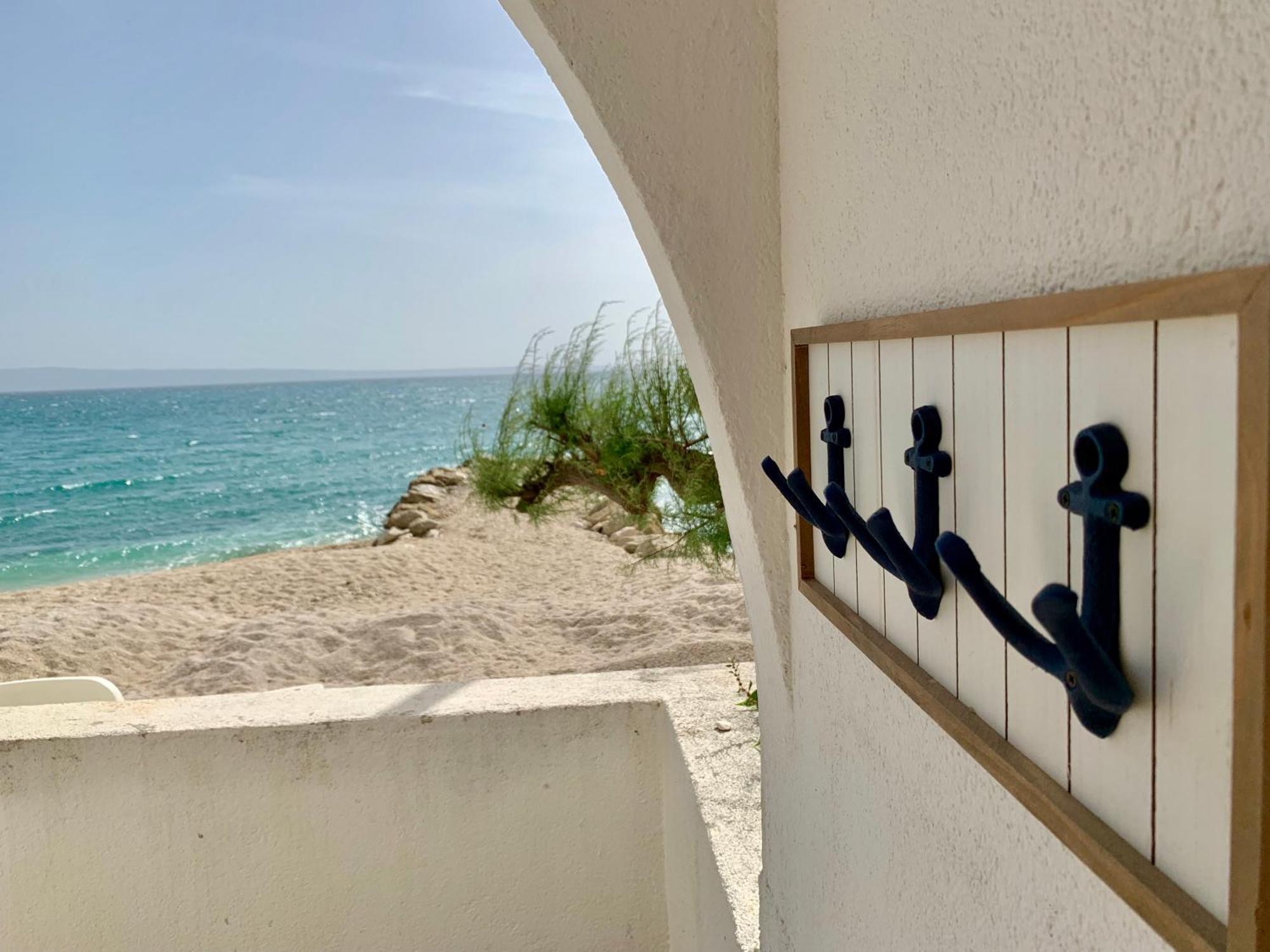 Villa Tamaris On The Beach Подстрана Екстериор снимка