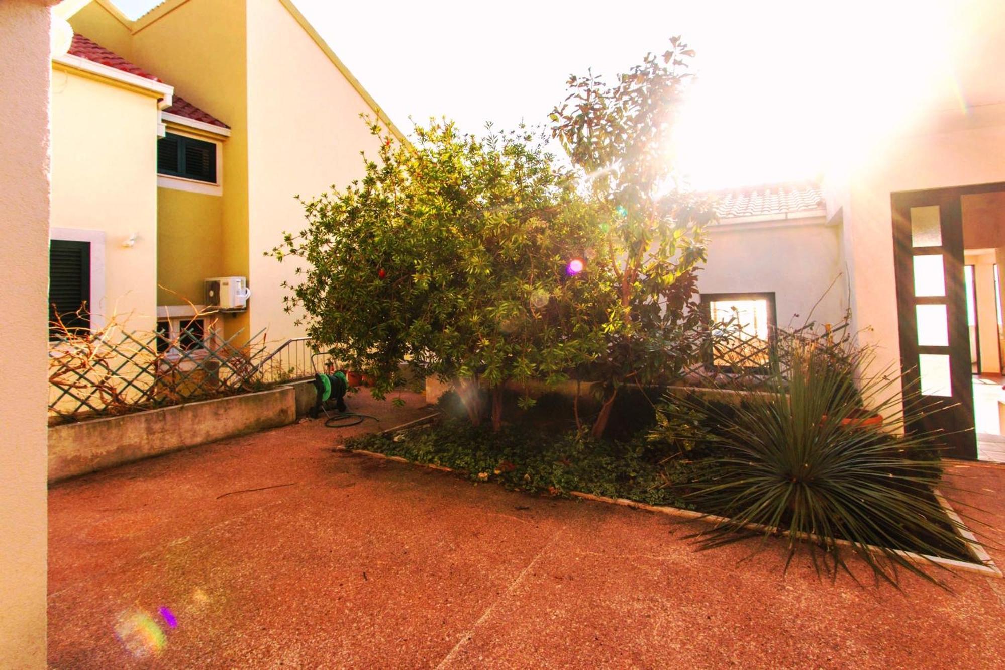 Villa Tamaris On The Beach Подстрана Екстериор снимка